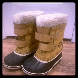 Sorel waterproof snow boots